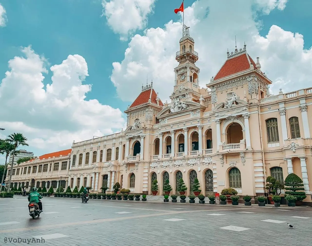 Apartment Can Ho Cho Thue O Vinhome Central Park Ho Chi Minh City