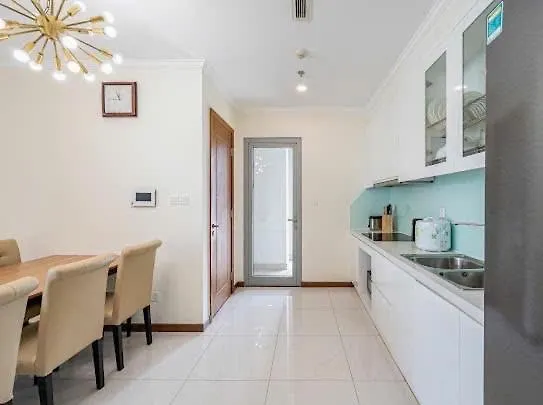 Can Ho Cho Thue O Vinhome Central Park Ho Chi Minh City Apartment