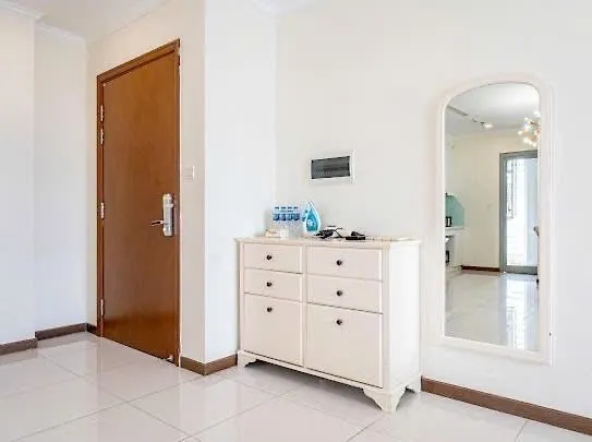 Apartment Can Ho Cho Thue O Vinhome Central Park Ho Chi Minh City